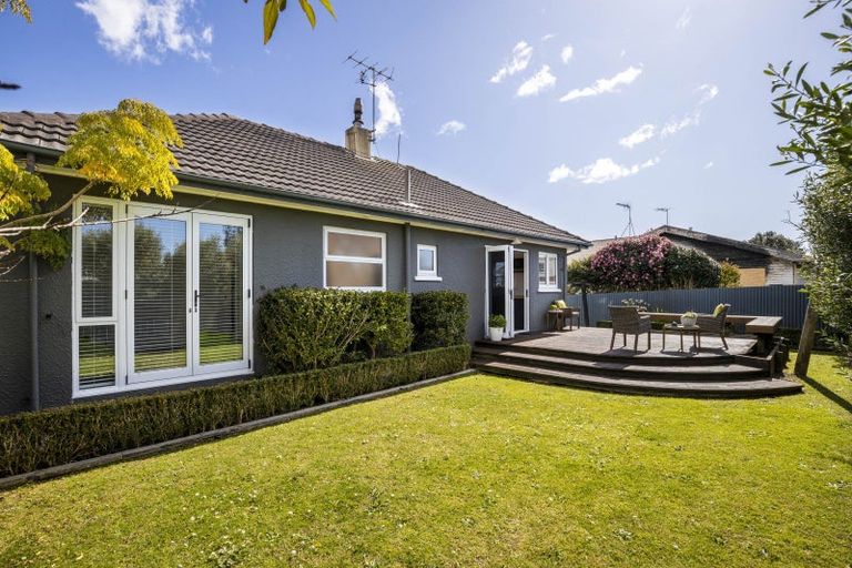 Photo of property in 11 Waimea Street, Westown, New Plymouth, 4310
