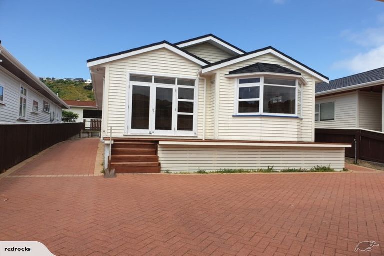 Photo of property in 333 The Parade, Island Bay, Wellington, 6023