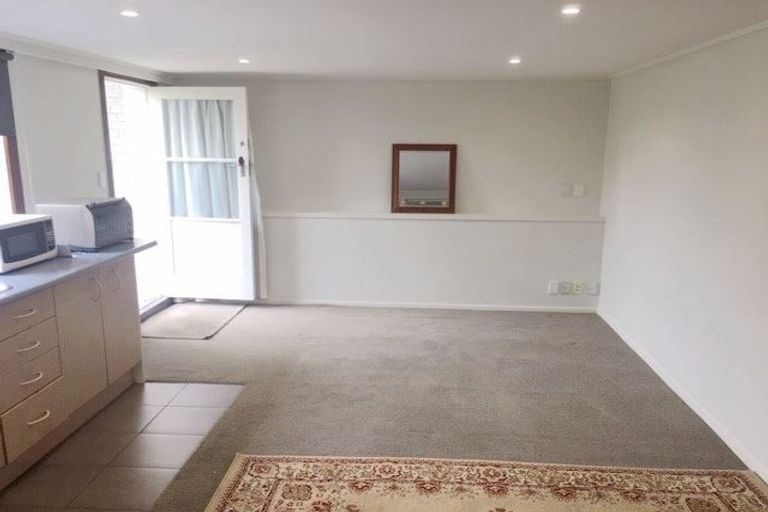 Photo of property in 75 Don Buck Road, Massey, Auckland, 0614