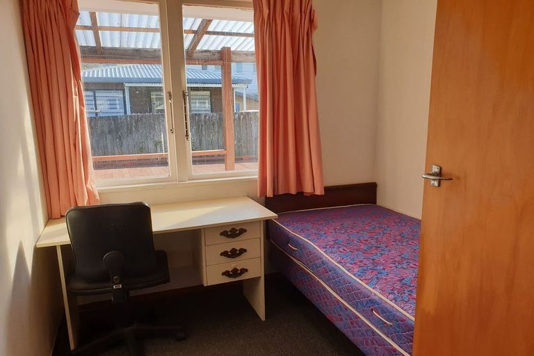 Photo of property in 1156/142 Lake Road, Northcote, Auckland, 0627