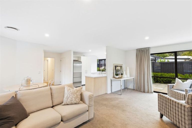 Photo of property in 14 Lascelles Street, Saint Martins, Christchurch, 8022