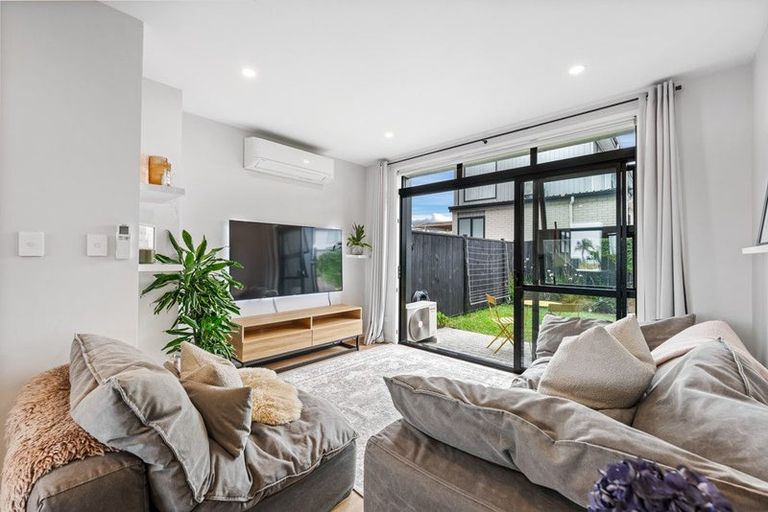 Photo of property in 45 Treloar Crescent, Hobsonville, Auckland, 0616