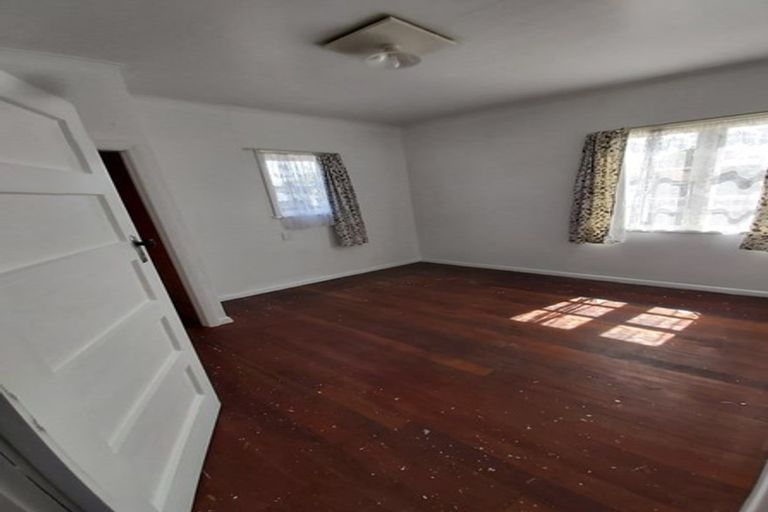 Photo of property in 2 Koromiko Avenue, Roslyn, Palmerston North, 4414