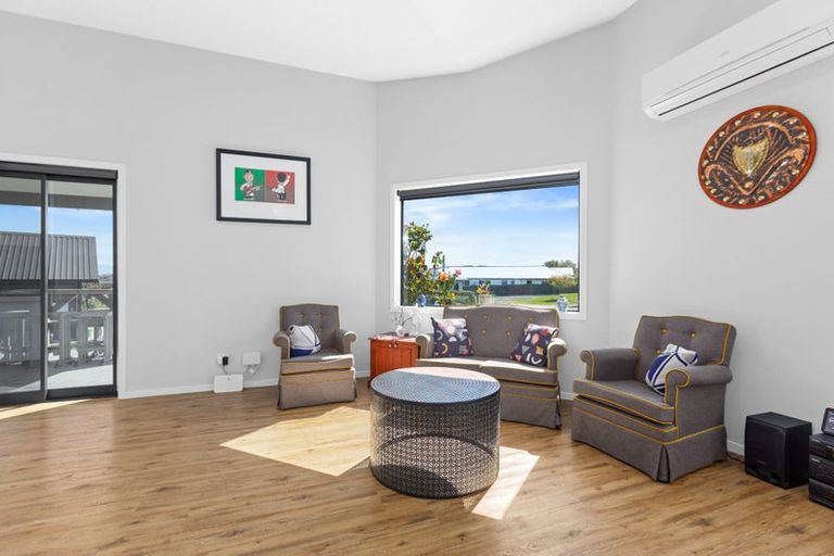 Photo of property in 10 Apatu Place, Waipukurau, 4200