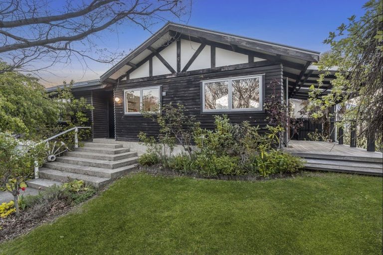 Photo of property in 31 Kowhai Drive, Wanaka, 9305