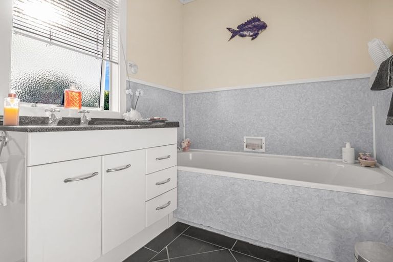 Photo of property in 447 Hoturoa Street, Kawhia, 3889