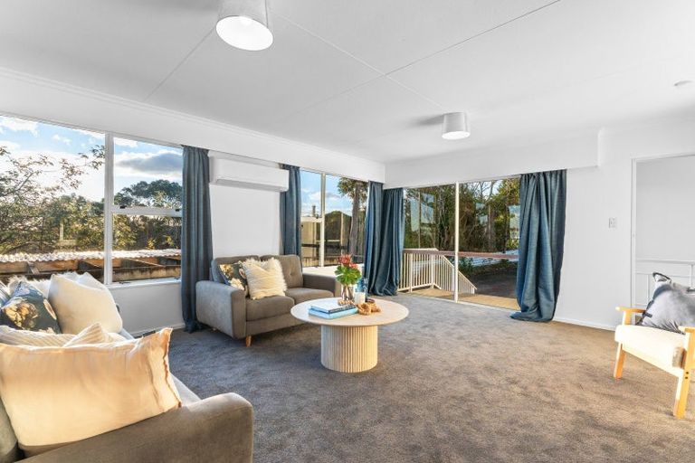 Photo of property in 17 East Way, Durie Hill, Whanganui, 4500