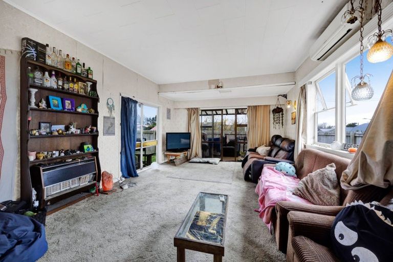 Photo of property in 24 Richmond Street, Fitzroy, New Plymouth, 4312