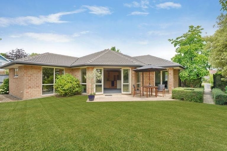 Photo of property in 10 Hendon Street, Edgeware, Christchurch, 8013