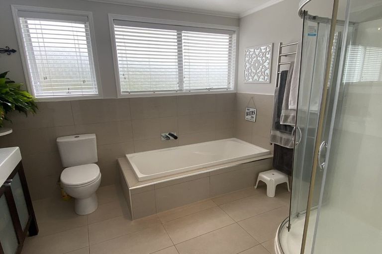 Photo of property in 73 Glenvar Road, Torbay, Auckland, 0630