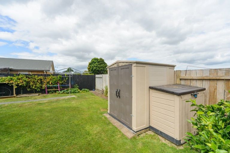 Photo of property in 27 Strachan Way, Highbury, Palmerston North, 4412