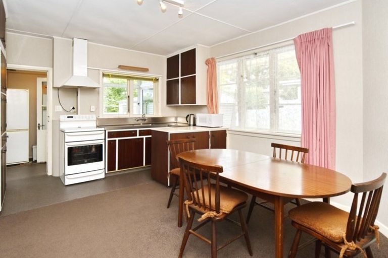 Photo of property in 327 Hills Road, Mairehau, Christchurch, 8013