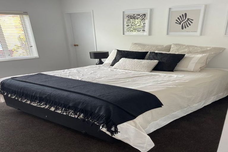 Photo of property in 12 Mcleish Lane, Spreydon, Christchurch, 8024