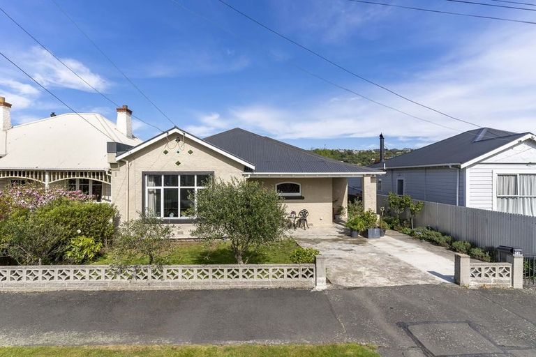 Photo of property in 18 Alma Street, Saint Kilda, Dunedin, 9012