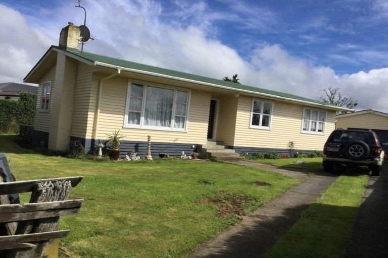 Photo of property in 66 Cloten Road, Stratford, 4332