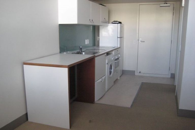 Photo of property in Urbane Apartments, 35/29 Webb Street, Mount Cook, Wellington, 6011