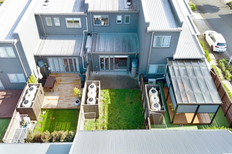 Photo of property in 5 Tuatua Road, Hobsonville, Auckland, 0616