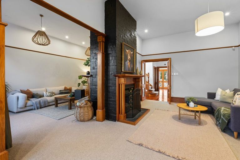 Photo of property in 4 North Terrace, Kelburn, Wellington, 6012