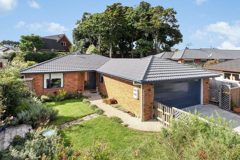 Photo of property in 98 Reynolds Road, Pukekohe, 2120