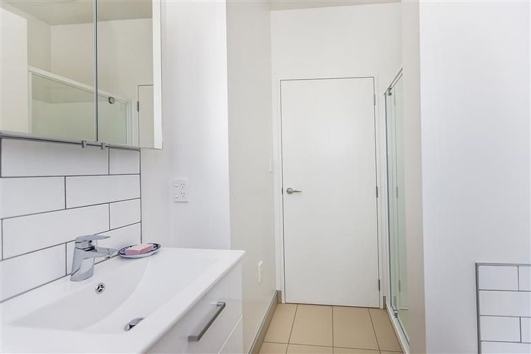 Photo of property in 74u5 Derwent Street, Island Bay, Wellington, 6023
