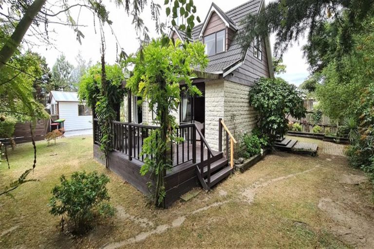 Photo of property in 12 Gibbs Drive, Woodend, 7610