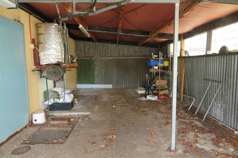 Photo of property in 28 Huron Street, East Gore, Gore, 9710