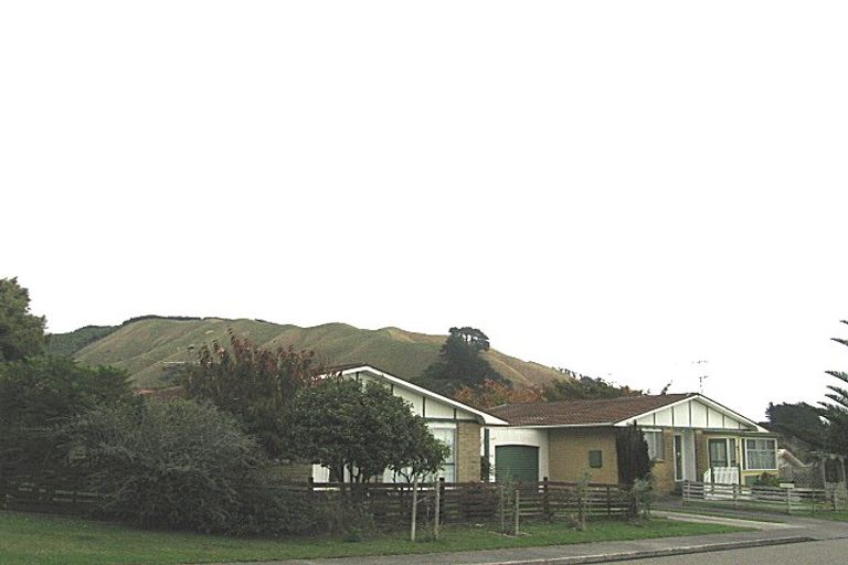 Photo of property in 94b Elizabeth Street, Waikanae, 5036