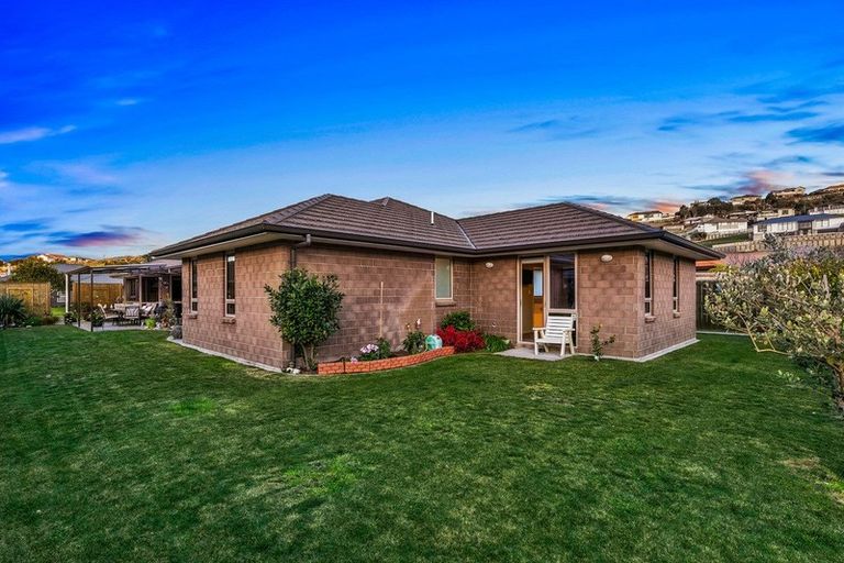 Photo of property in 145 Oteki Park Drive, Welcome Bay, Tauranga, 3112