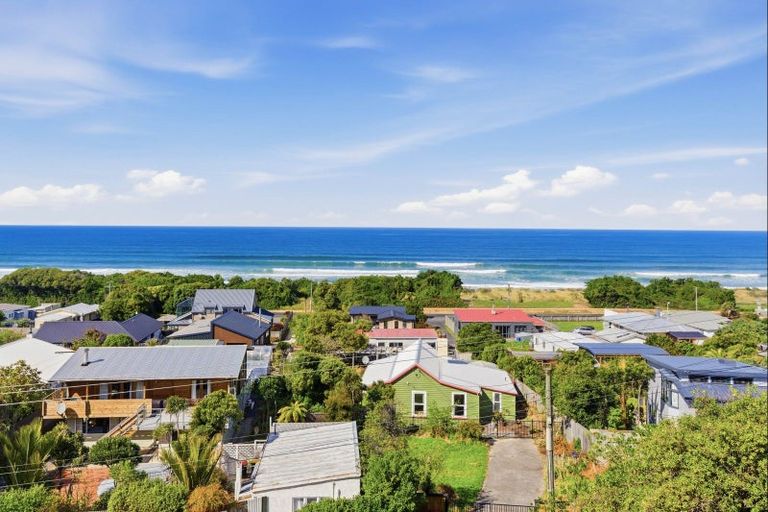 Photo of property in 23 Queen Street, Brighton, Dunedin, 9035