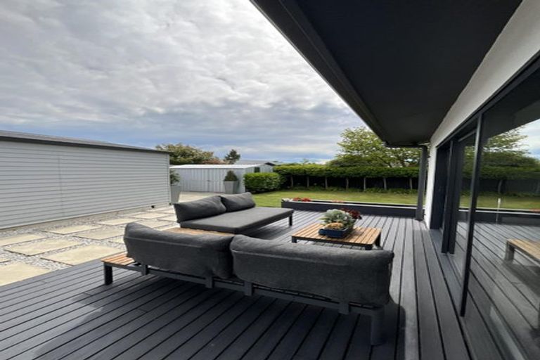 Photo of property in 18 Lamorna Road, Parklands, Christchurch, 8083