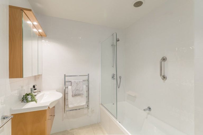 Photo of property in 4-u7 Seaview Road, Paraparaumu Beach, Paraparaumu, 5032