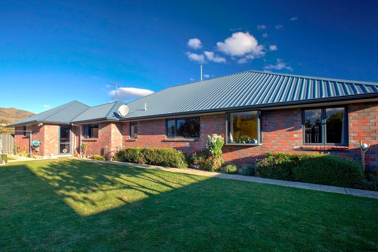 Photo of property in Cromwell Motels, 3 Gavan Street, Cromwell, 9310