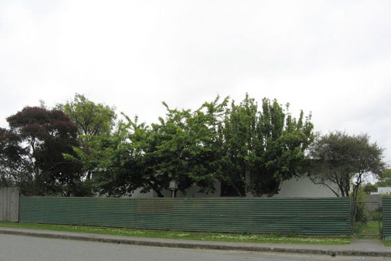 Photo of property in 242 Northbrook Road, Rangiora, 7400