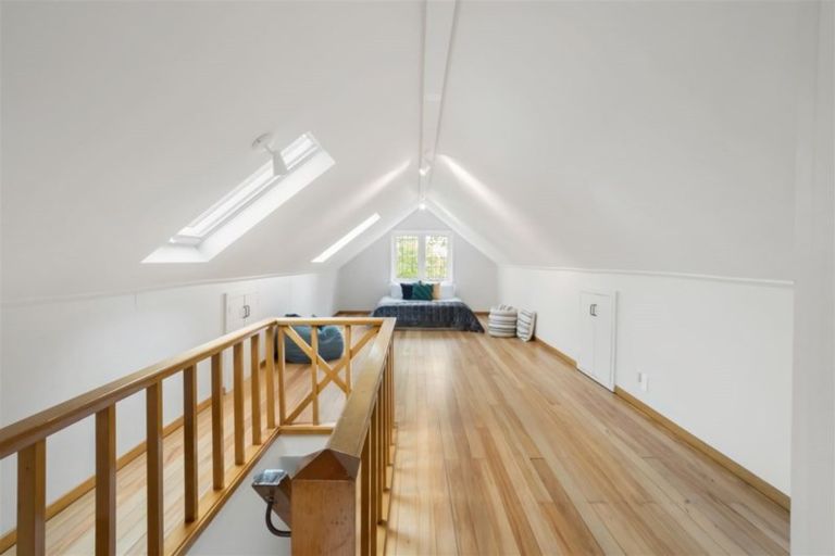 Photo of property in 32 Hawkesbury Avenue, St Albans, Christchurch, 8014