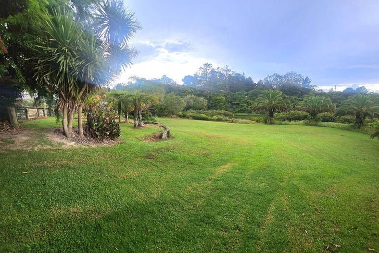 Photo of property in 348 Wainui Road, Wainui, Silverdale, 0992