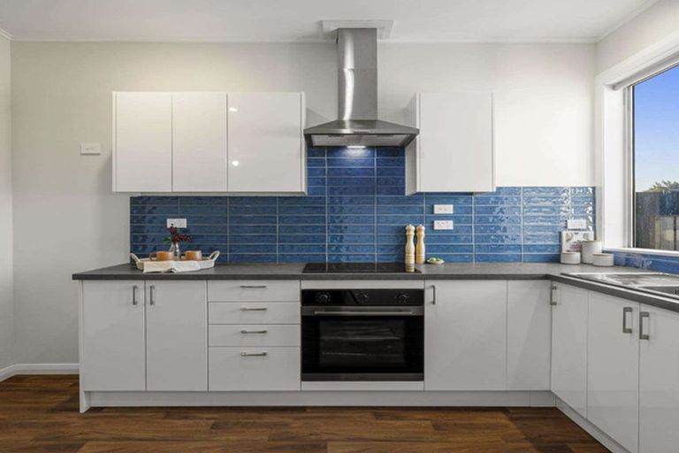 Photo of property in 11 Wyon Street, Linwood, Christchurch, 8062