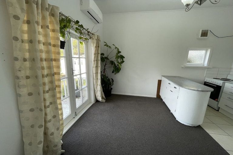 Photo of property in 85 Todman Street, Brooklyn, Wellington, 6021