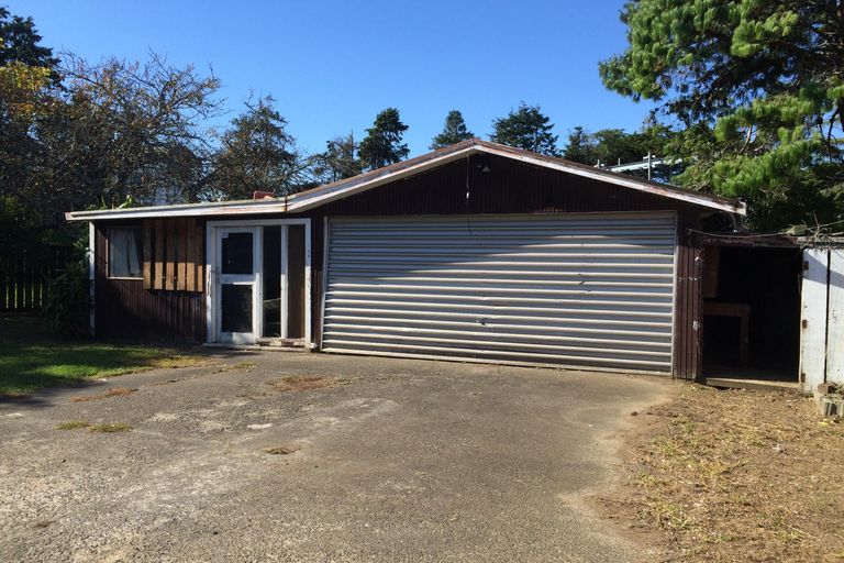 Photo of property in 96 Gray Avenue, Mangere East, Auckland, 2024