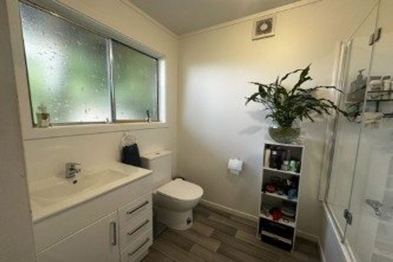 Photo of property in 8a Winnipeg Way, Kingston, Wellington, 6021