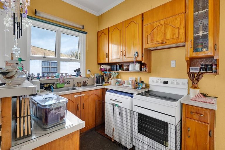 Photo of property in 5 Turuturu Road, Hawera, 4610