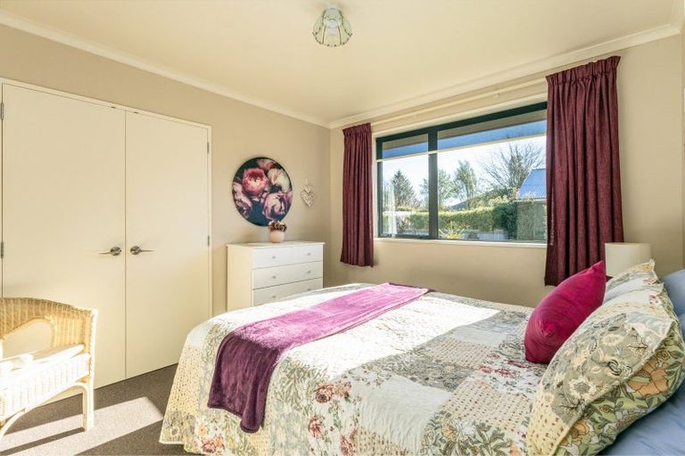 Photo of property in 240 Talbot Street, Geraldine, 7930