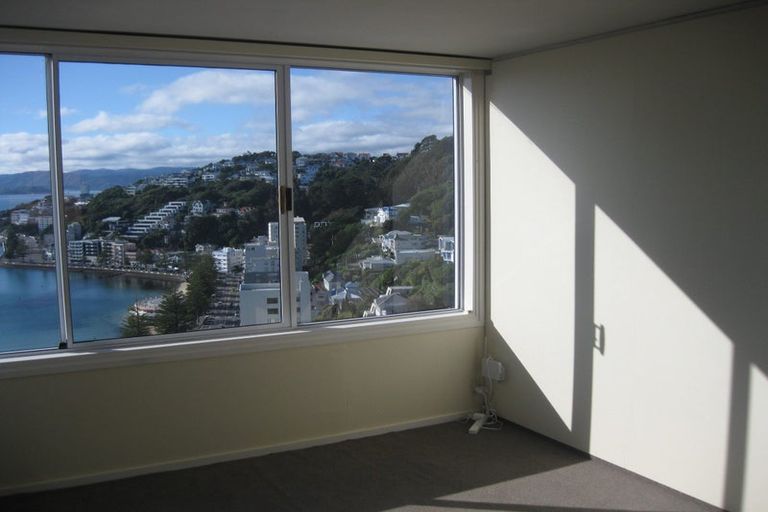 Photo of property in 2 Oriental Terrace, Mount Victoria, Wellington, 6011