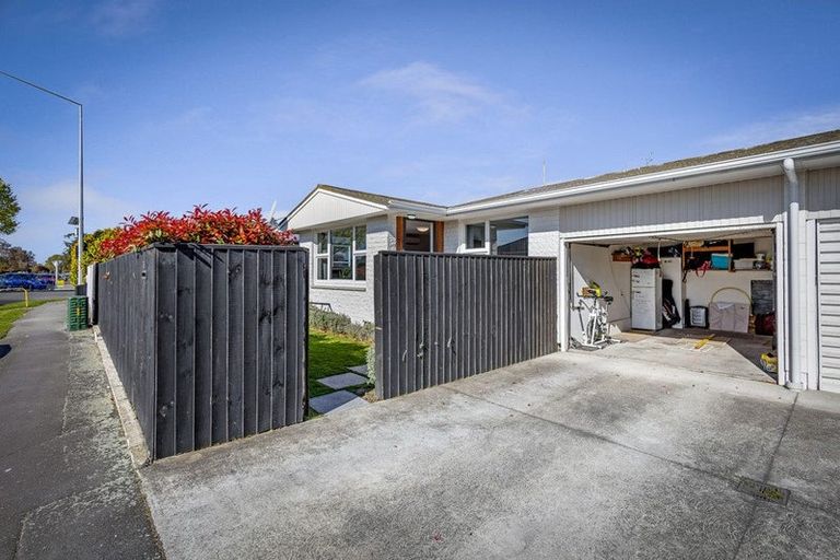 Photo of property in 78 Saint Martins Road, Saint Martins, Christchurch, 8022