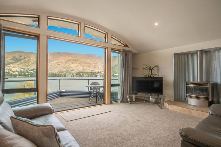 Photo of property in 141 Lakeside Road, Wanaka, 9305