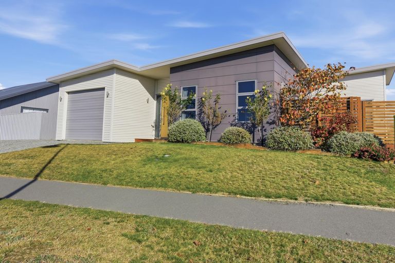 Photo of property in 12 Grandvue Drive, Twizel, 7901