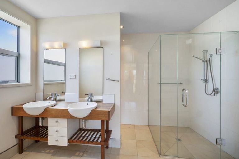 Photo of property in Quarterdeck, 6/4 Buller Street, New Plymouth, 4310