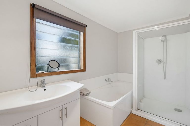 Photo of property in 24 Bennett Street, Waipawa, 4210