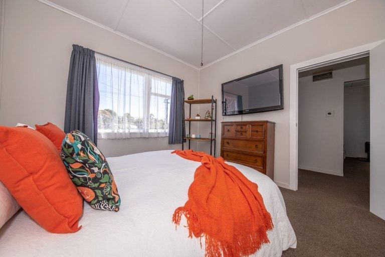 Photo of property in 173 Romilly Street, Westport, 7825