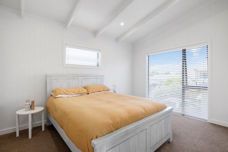 Photo of property in 1 Alexander Place, Papamoa Beach, Papamoa, 3118