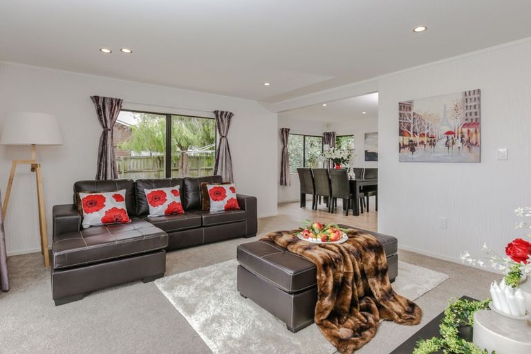 Photo of property in 29 Hill Crescent, New Lynn, Auckland, 0600
